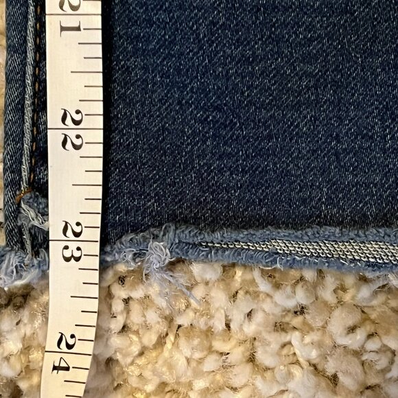 J. Crew 9" High-Rise Skinny Jeans size 27, Inseam 23 - Picture 9 of 11